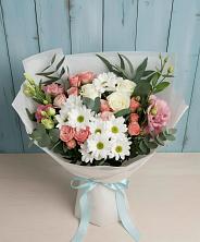 Букет цветов из:  Розы, Лизиантусы и Хризантемы в Щельпино