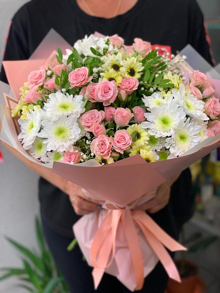 Букет цветов из: Розы и Хризантемы в Щельпино