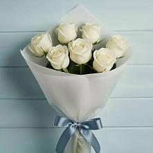 Букет 7 Белых роз Эдлесс Лав в Щельпино