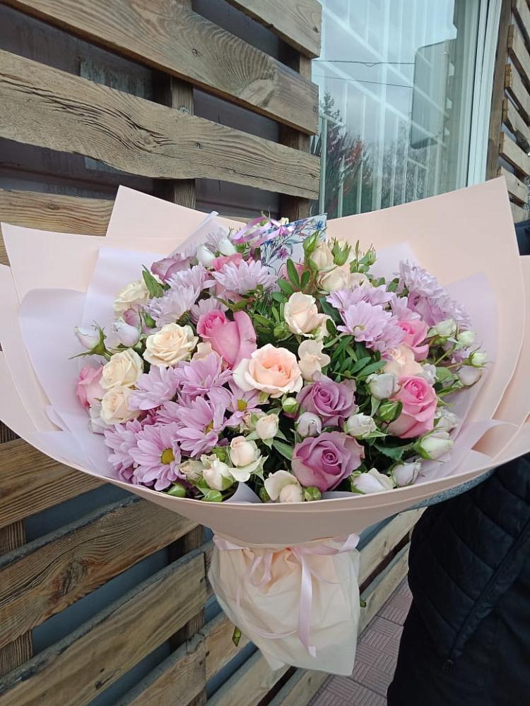 Букет цветов из: Розы и Хризантемы в Щельпино