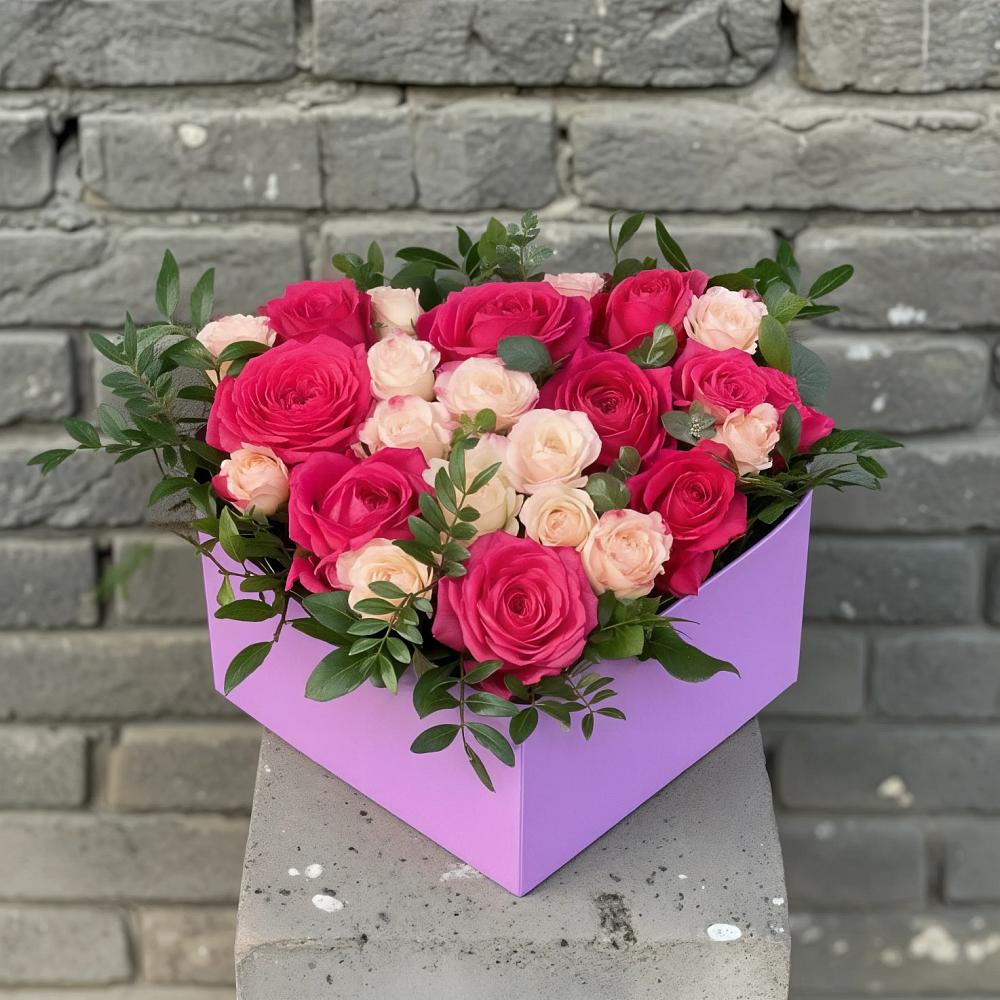 Цветочная композиция из Розы в коробке в Щельпино