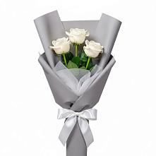 Букет 3 белые розы в Щельпино