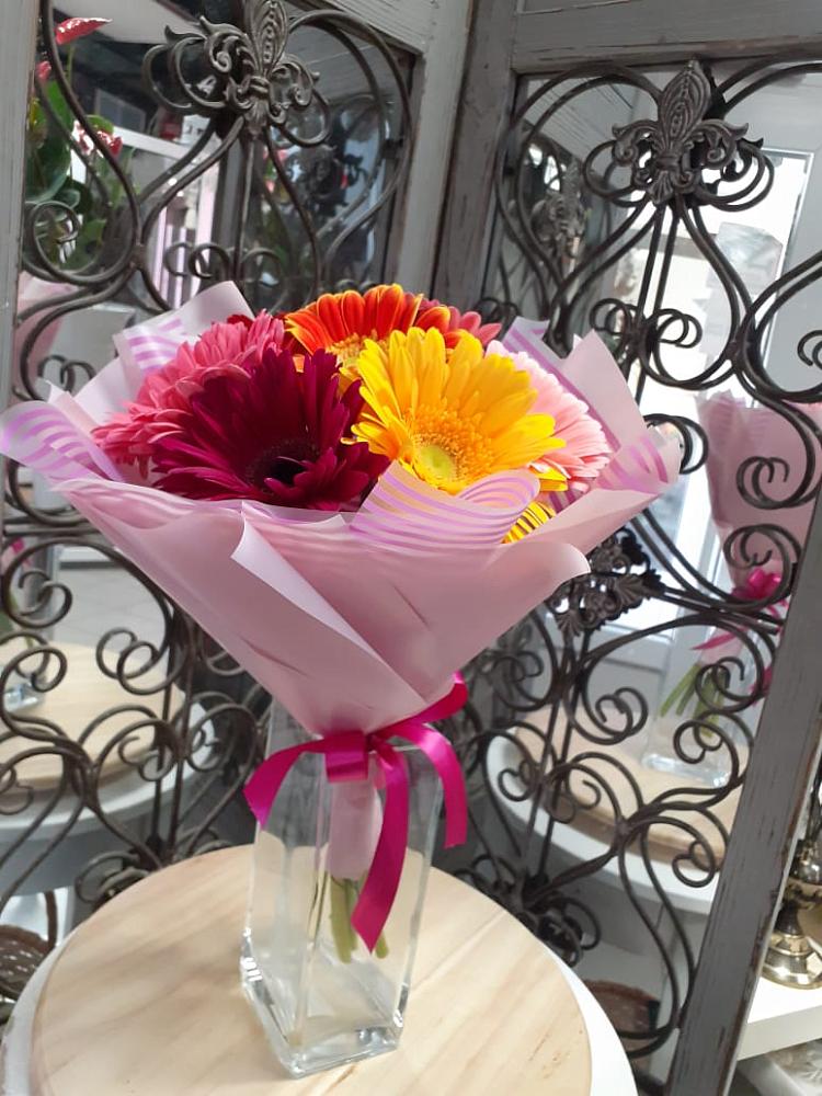 Букет цветов из: Герберы в Щельпино