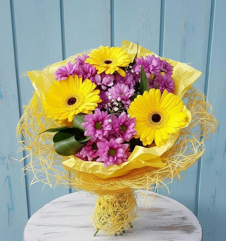Букет цветов из: Хризантемы и Герберы в Щельпино