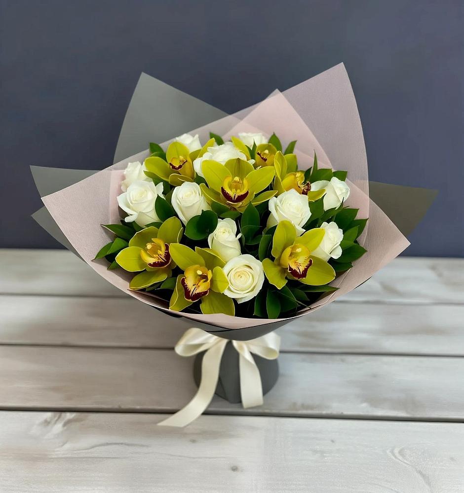 Букет цветов из: Орхидеи и Розы в Щельпино