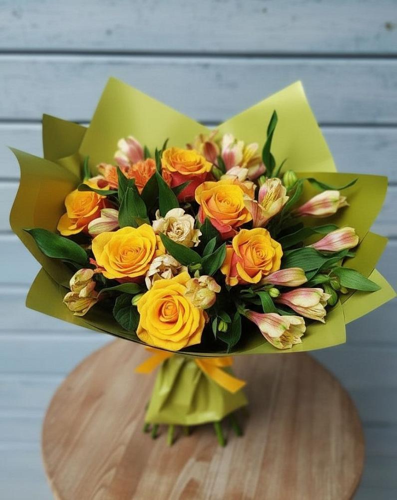 Букет цветов из: Альстромерии и Розы в Щельпино