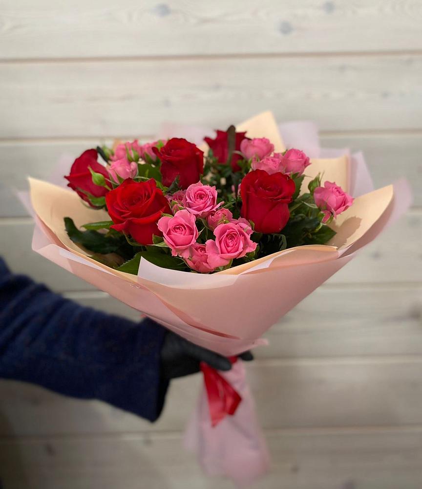 Букет цветов из: Розы в Щельпино
